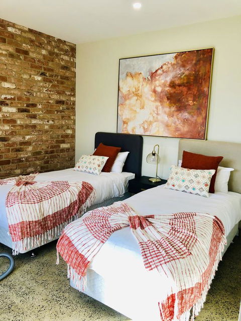 EMBRACING EVANDALE - Hosted By L'Abode Accommodation - Darwin Tourism 4