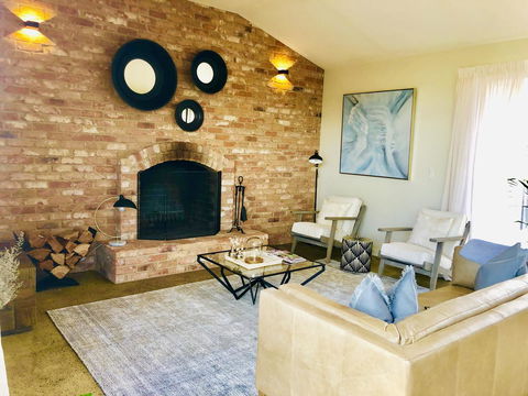 EMBRACING EVANDALE - Hosted By L'Abode Accommodation - Darwin Tourism 10