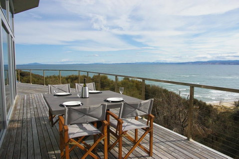 Halcyon ~ Immerse Yourself In The Sky And Sea - Darwin Tourism 14