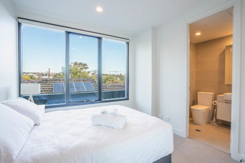 Poplar Apartments - Darwin Tourism 9