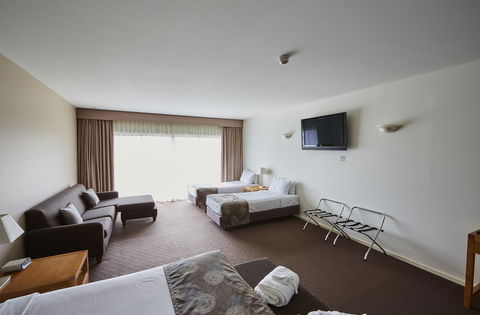Mornington Hotel - Darwin Tourism 22