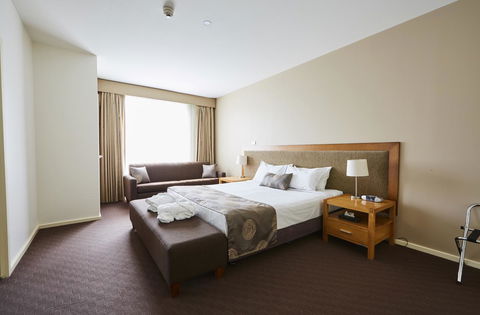 Mornington Hotel - Darwin Tourism 0