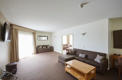 Mornington Hotel - Darwin Tourism 20