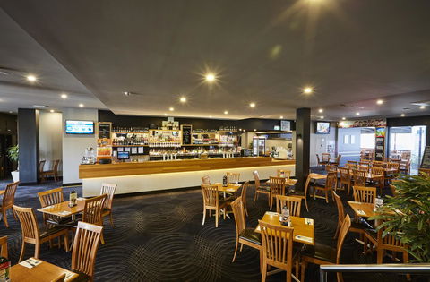 Mornington Hotel - Darwin Tourism 10