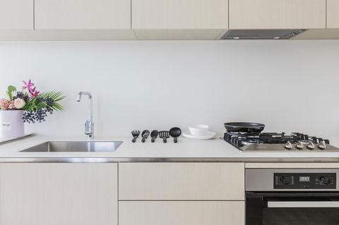 New Eureka 108 Hotel Apartments - Darwin Tourism 9