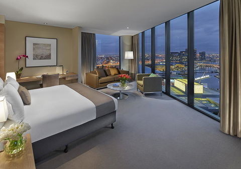 Crown Promenade Melbourne - Darwin Tourism 1