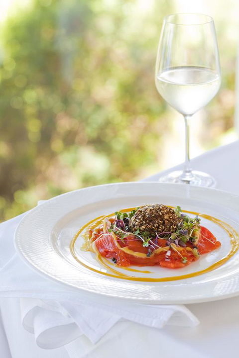 Chris\'s Beacon Point Restaurant & Villas - Darwin Tourism 15