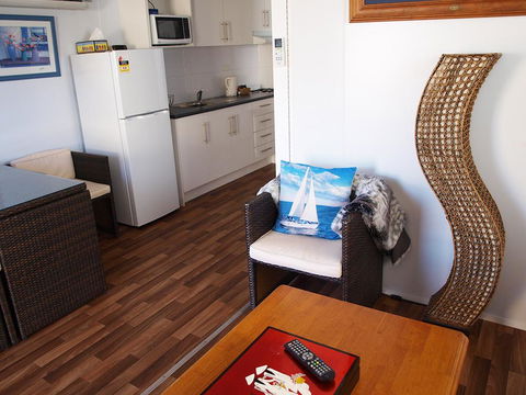 Mornington Motel - Darwin Tourism 25