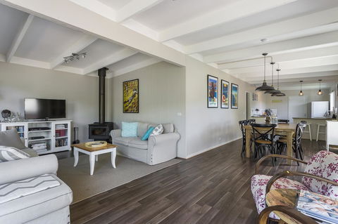 Blairgowrie Bella - Light Filled Home With Great Deck - Darwin Tourism 2