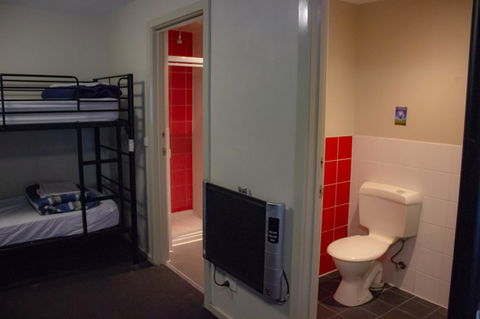 Nomads Melbourne Backpackers - Darwin Tourism 42