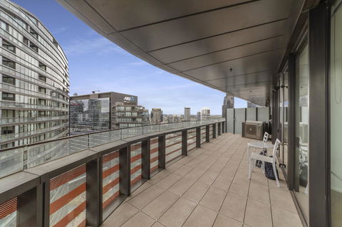 Best Views On Collins - Darwin Tourism 20