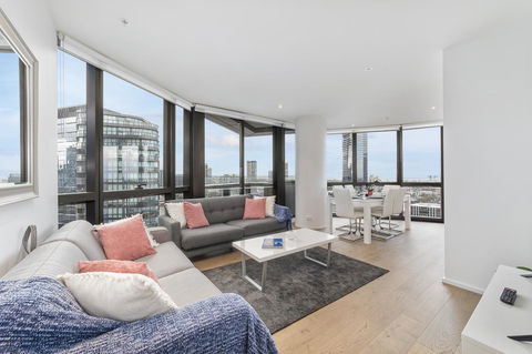 Best Views On Collins - Darwin Tourism 4