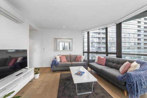 Best Views On Collins - Darwin Tourism 26