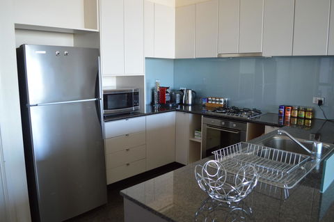3BR Apartment At Victoria Tower Southbank - Darwin Tourism 4