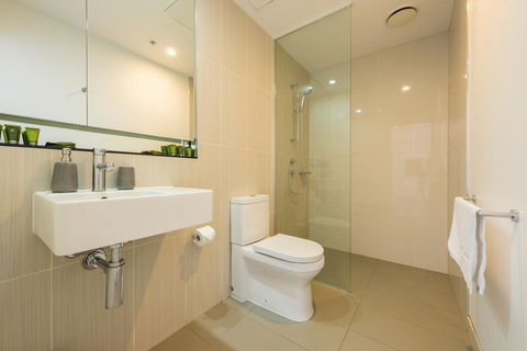 Amazing Accommodations: Vogue - Darwin Tourism 39