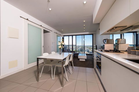 Amazing Accommodations: Vogue - Darwin Tourism 40