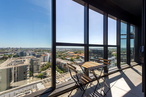 Amazing Accommodations: Vogue - Darwin Tourism 33