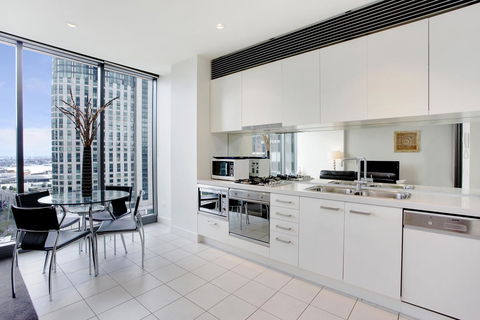Corporate Keys - Freshwater Place - Darwin Tourism 9