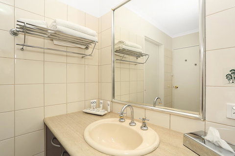 Quality Inn & Suites The Menzies - Darwin Tourism 32