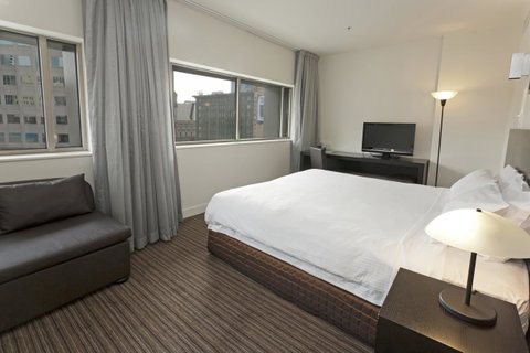 Causeway 353 Hotel - Darwin Tourism 7
