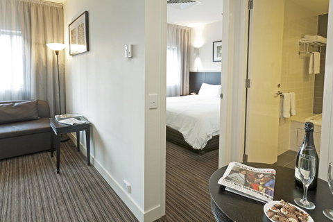 Causeway 353 Hotel - Darwin Tourism 33