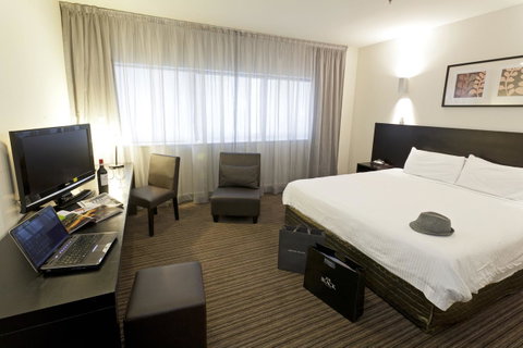 Causeway 353 Hotel - Darwin Tourism 24