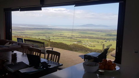 One Tree Hill Wilson Prom And Ocean Views - Darwin Tourism 0