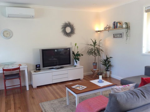 Avilla By The Bay - Darwin Tourism 9