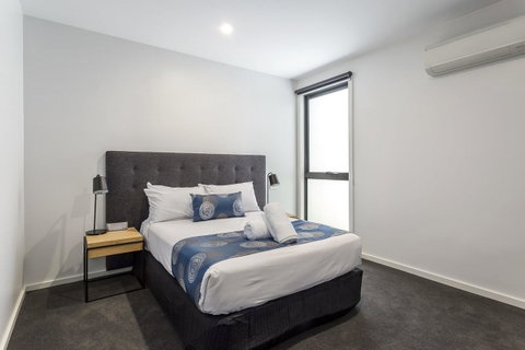 Blairgowrie Apartment 1 - On The Beach - Darwin Tourism 12