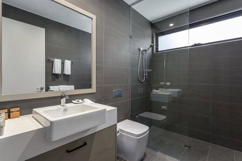 Blairgowrie Apartment 1 - On The Beach - Darwin Tourism 13