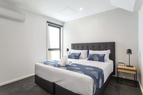 Blairgowrie Apartment 1 - On The Beach - Darwin Tourism 11