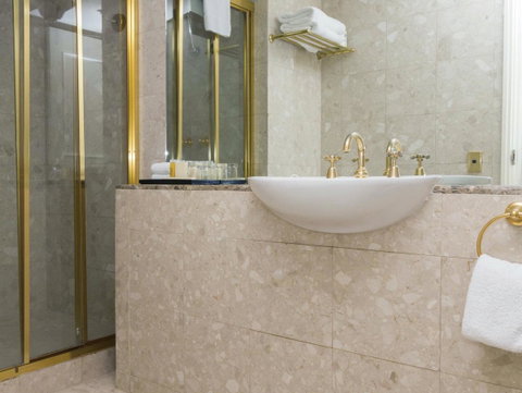 Stamford Plaza Melbourne - Darwin Tourism 3