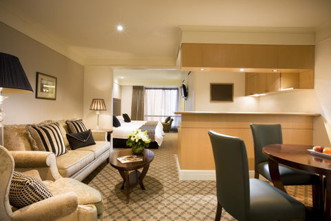 Stamford Plaza Melbourne - Darwin Tourism 1