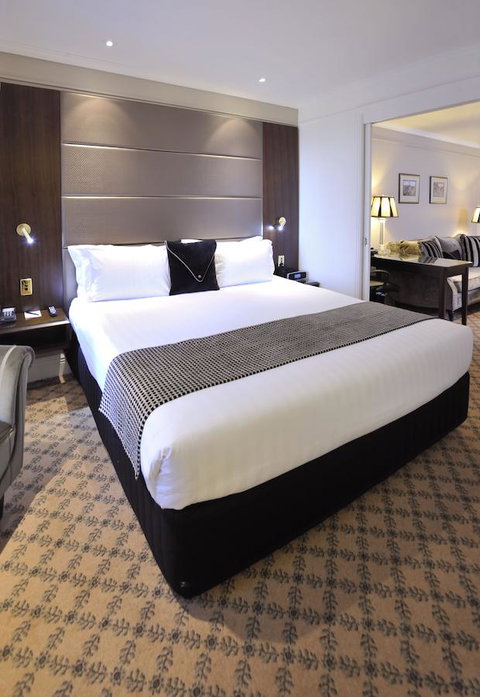 Stamford Plaza Melbourne - Darwin Tourism 33