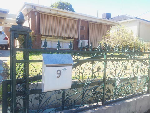 Doncaster Westfield Home Stay - Darwin Tourism 1