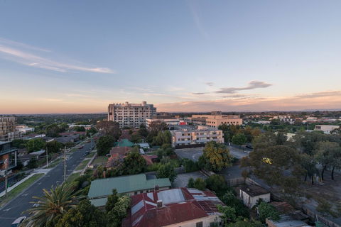 Guest House In Melbourne - Darwin Tourism 8