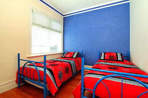 ABC Accommodation - Rosebud - Darwin Tourism 8