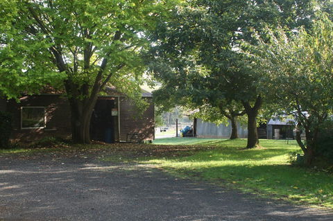 Strathmore Farm B&B - Darwin Tourism 34