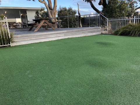 Escape On Birch - Darwin Tourism 19