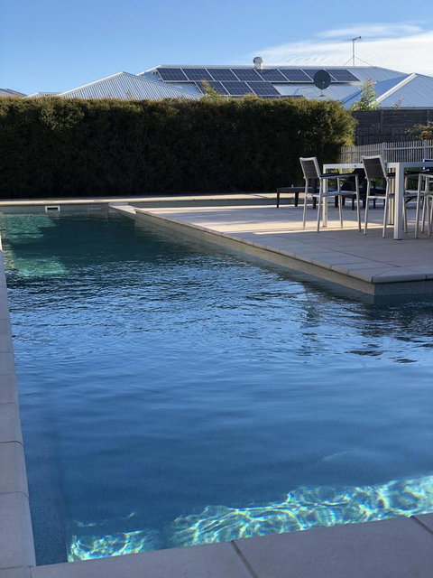 Escape On Birch - Darwin Tourism 17