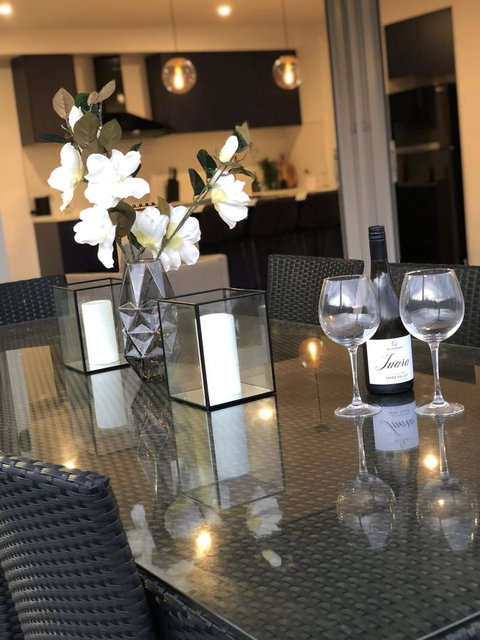 Escape On Birch - Darwin Tourism 5