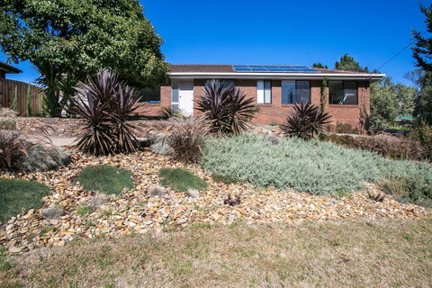 Fairhills - NEW LISTING, Beautifully Styled - Darwin Tourism 8