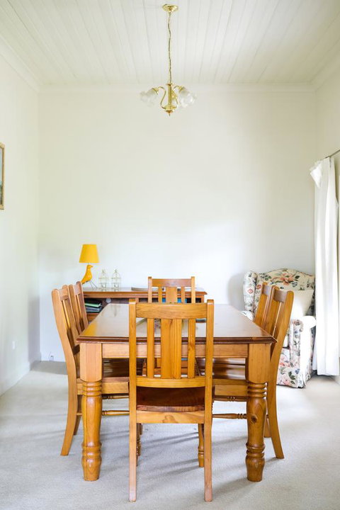 Miss Pym's Cottage - Darwin Tourism 38