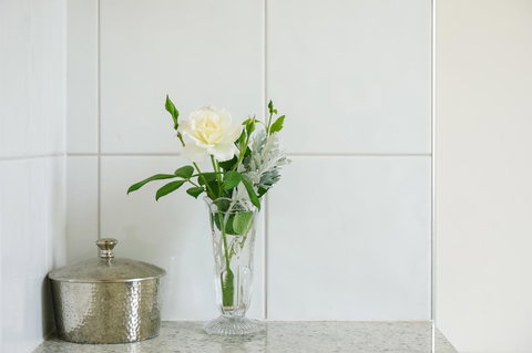 Miss Pym's Cottage - Darwin Tourism 11