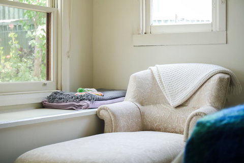 Miss Pym's Cottage - Darwin Tourism 13