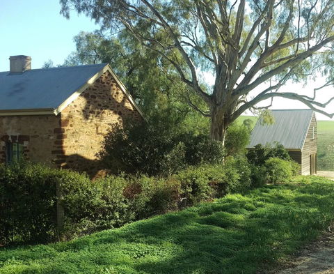 The Cottage At Riverside Farm - Darwin Tourism 1