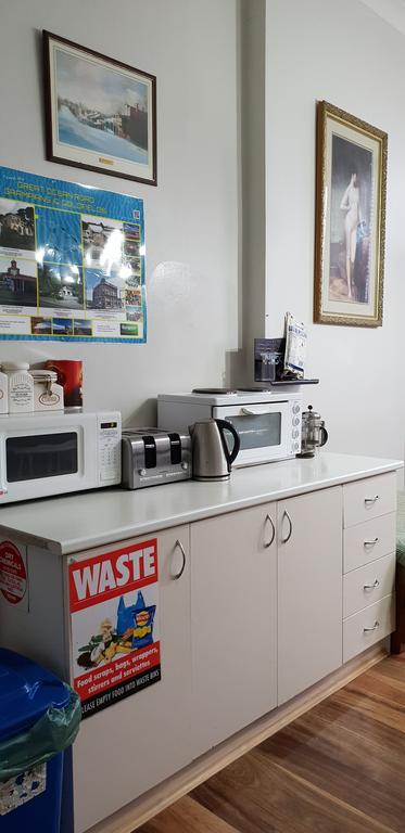 The Eastern Hotel - Darwin Tourism 0