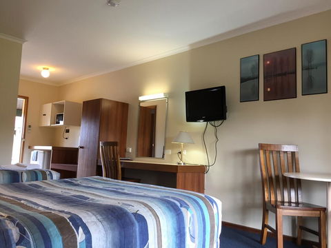 The Finley Palm Motor Inn - Darwin Tourism 1