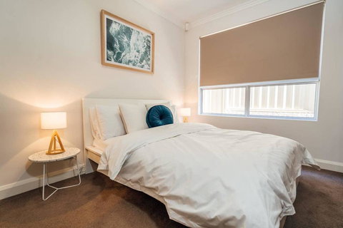 The Grand Oasis - Pool - Wifi - Mins From Beach - Darwin Tourism 1