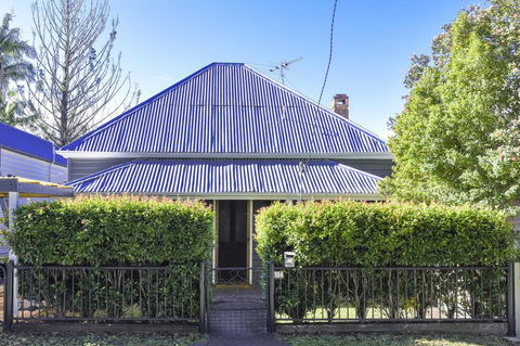The Grey House - Darwin Tourism 0